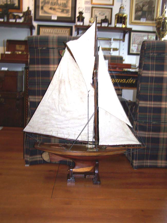 A nice early 20th century English Pond Boat